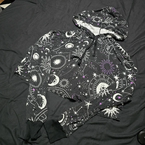 Killstar Nebula Black and White Celestial Cropped Hoodie - Picture 1 of 4